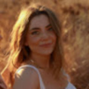 Meet your Posher, Daniella